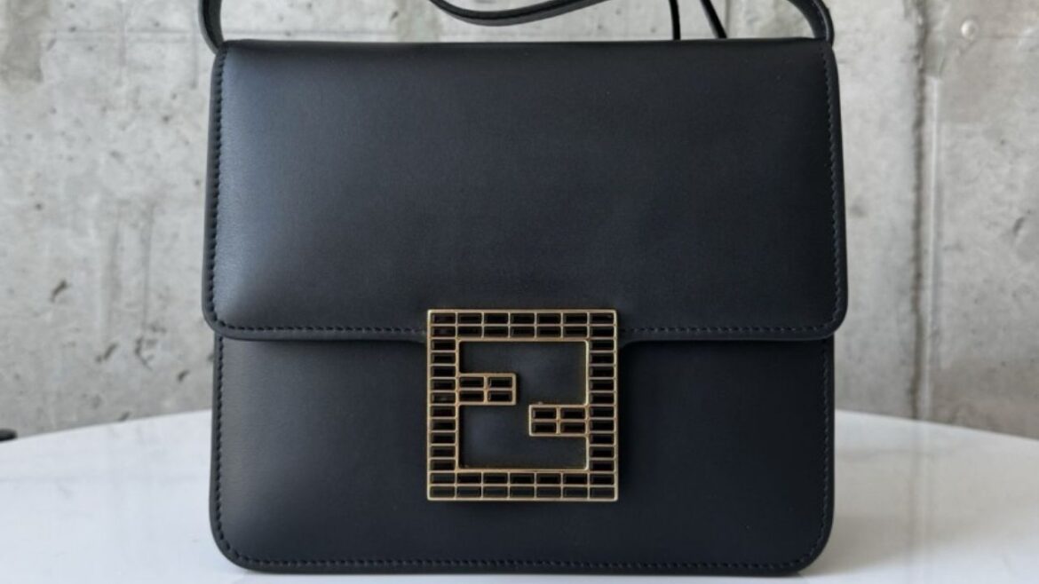 Odwiedzamy fascynujący świat torebek Fendi: ikony mody i wyrafinowanego stylu