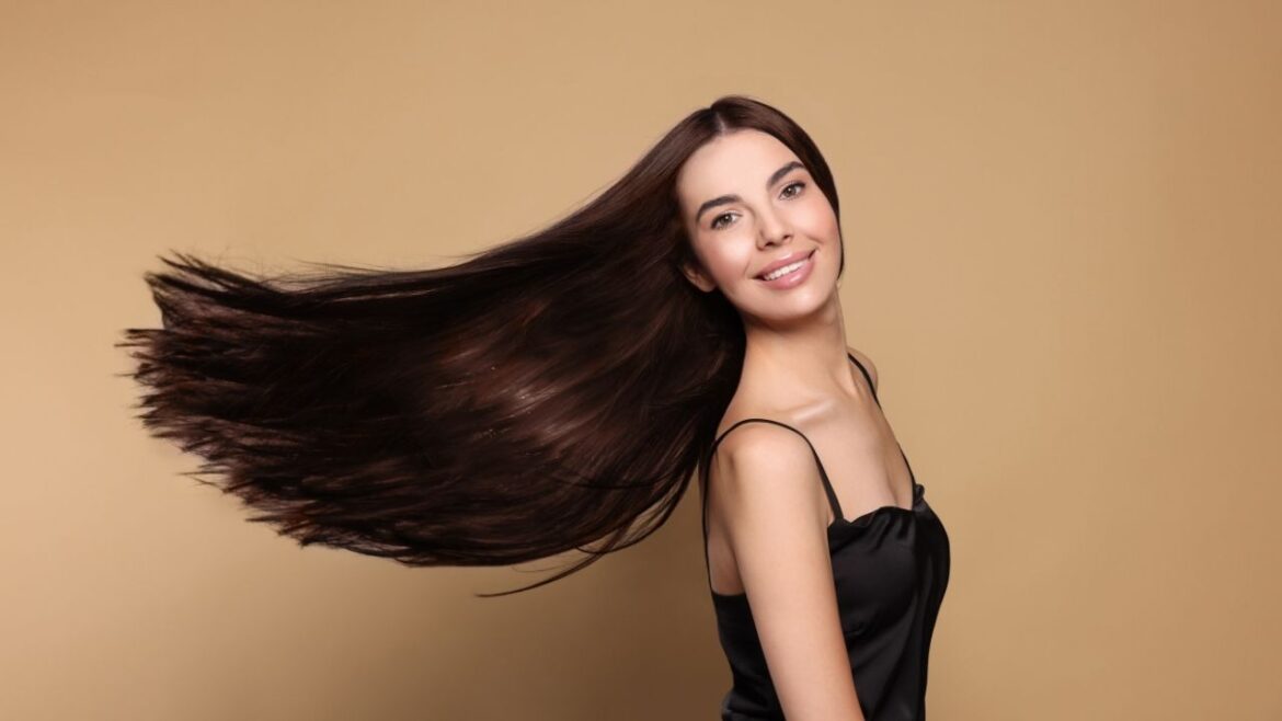 Trendy kosmetyczne 2025 – co nowego w modelowaniu sylwetki, manicure i depilacji?